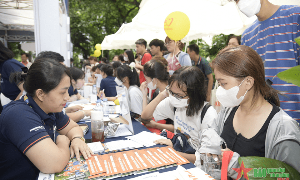 Điểm chuẩn Đại học năm 2023: Xu thế ngành nghề có nhiều thay đổi